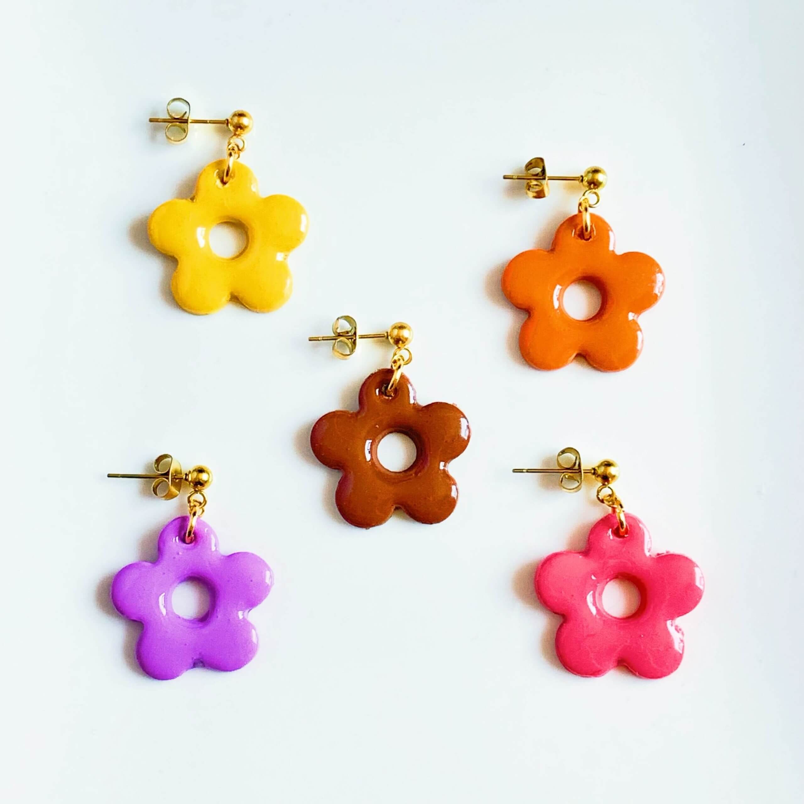 Poly Bloem Oorbellen Bruin - Afbeelding 4